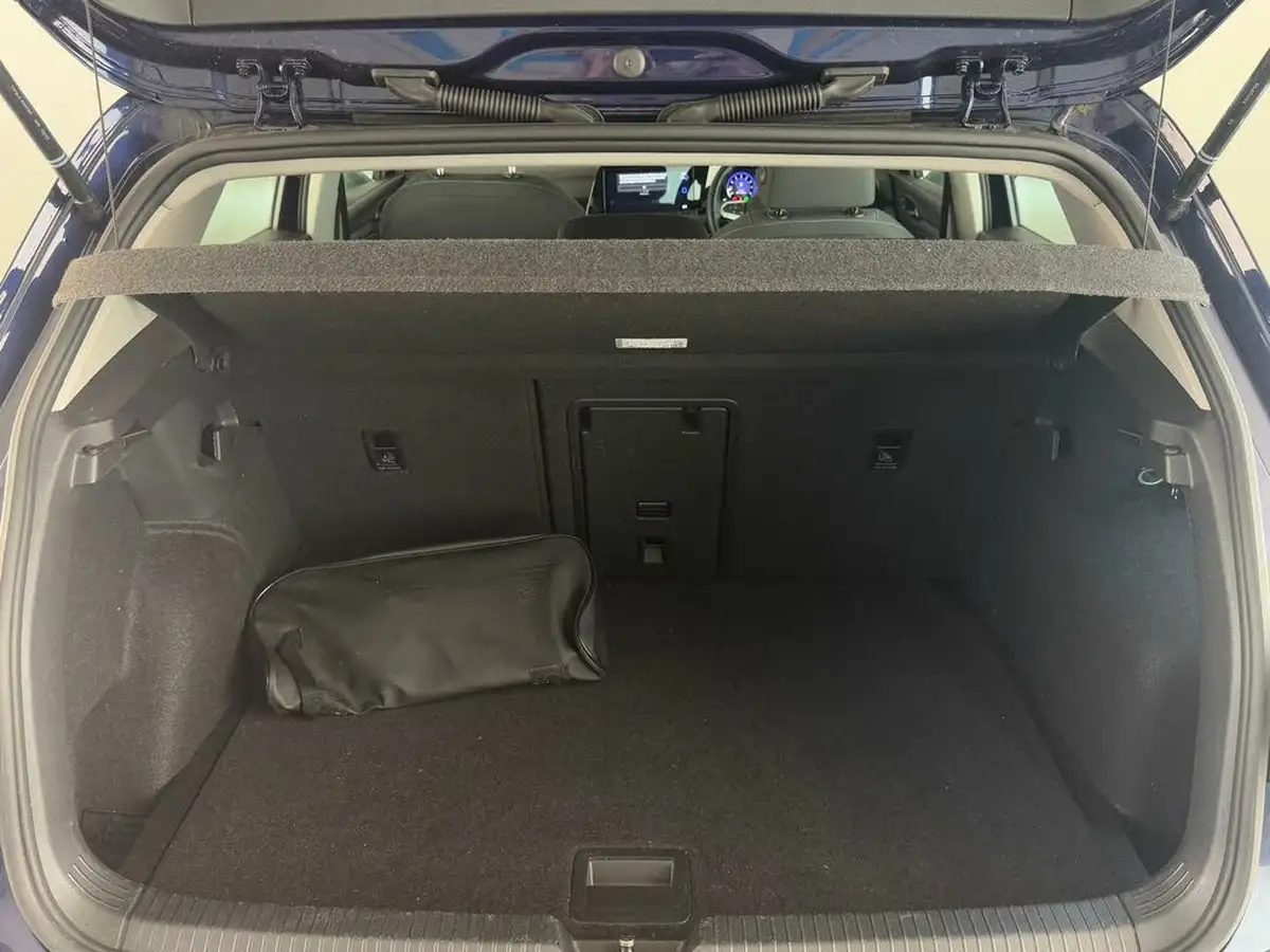 2021-volkswagen-golf-15-etsi-style-150ps-hatchback-big-32