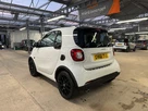 2017-smart-fortwo-09-edition-white-small-10