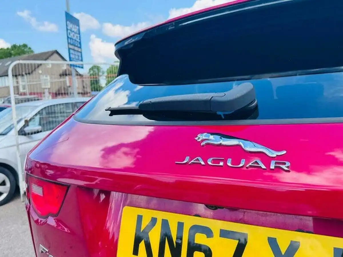 2017-jaguar-f-pace-20-i4d-r-sport-180ps-awd-ss-auto-big-50