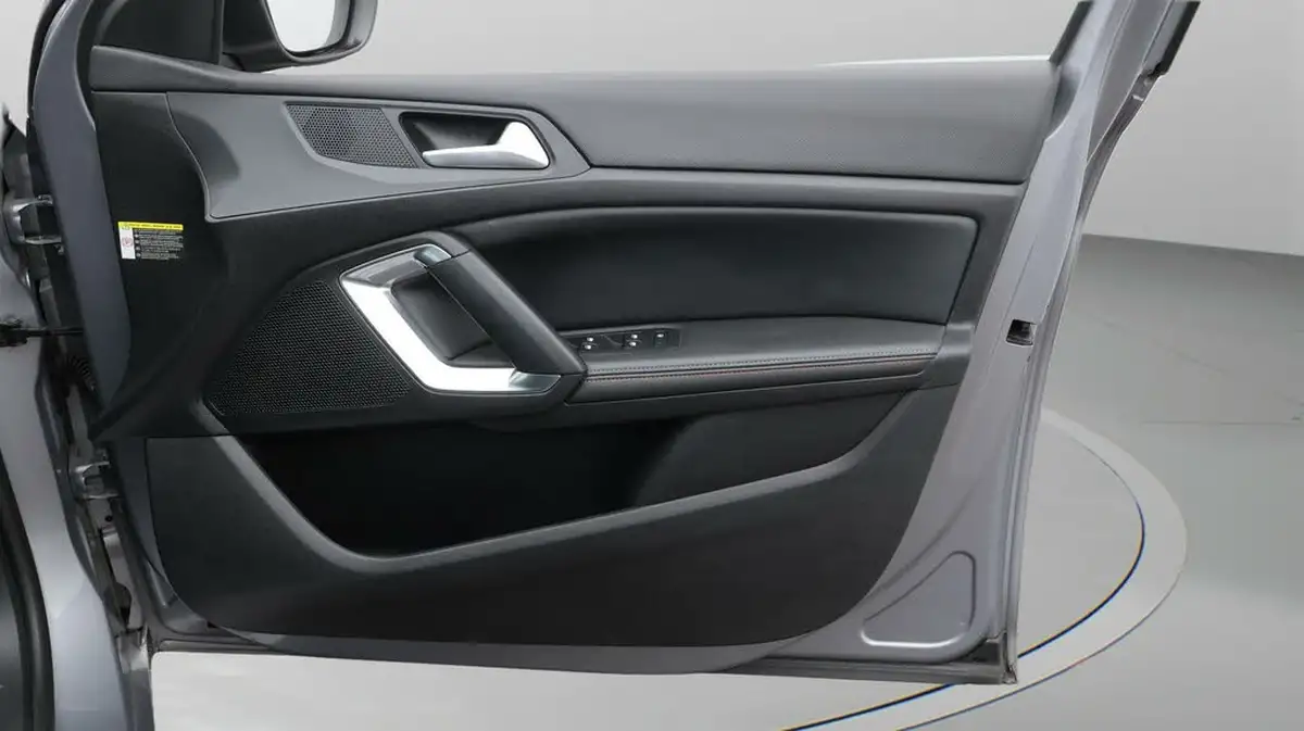 2020-peugeot-308-12-puretech-tech-edition-big-15