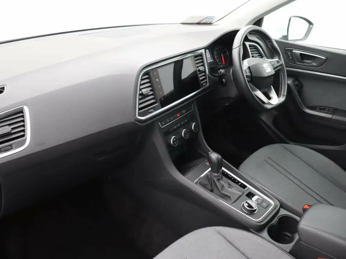 2022-seat-ateca-15-ecotsi-se-technology-dsg-big-18