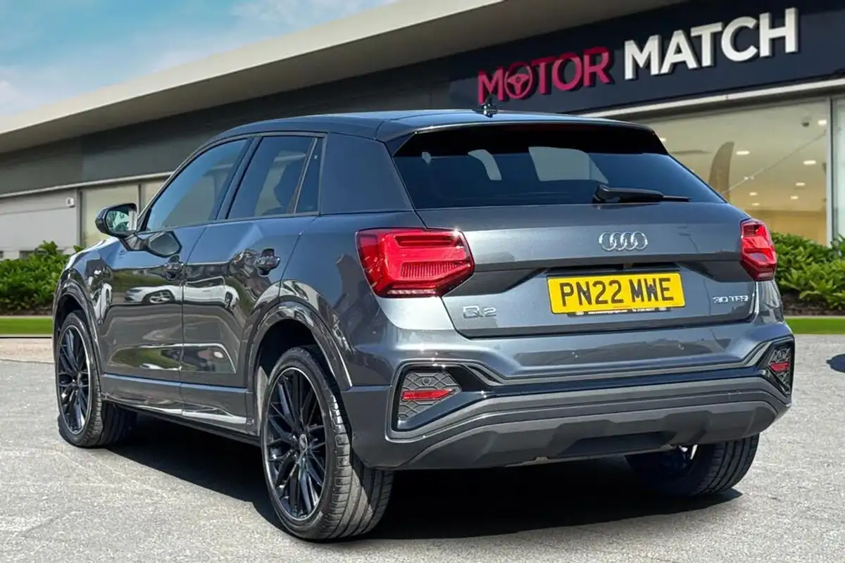 2022-audi-q2-10-30-tfsi-black-edition-big-1