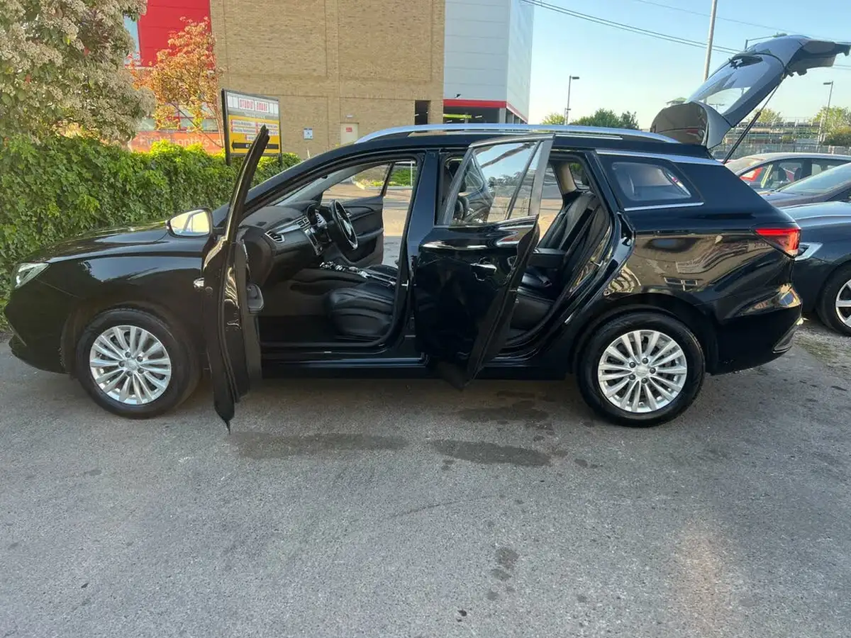 2021-mg-mg5-e-exclusive-ev-long-range-big-10