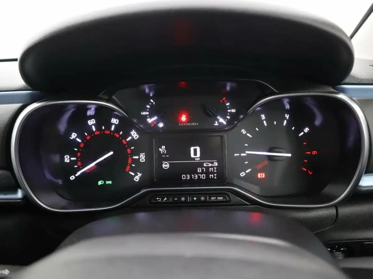 2022-citroen-c3-12-puretech-elle-83ps-ss-big-16