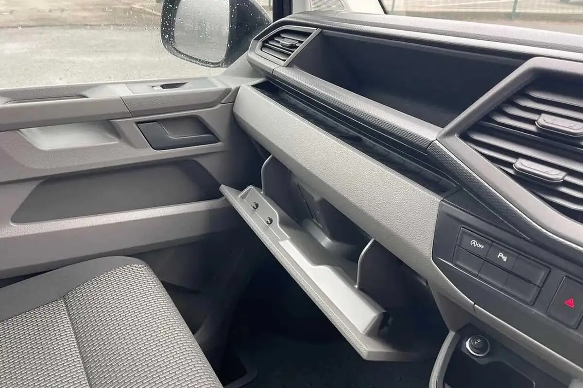 2024-volkswagen-transporter-big-41