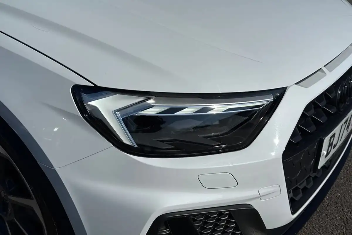 2024-audi-a1-10-30-tfsi-black-edition-116ps-s-tronic-big-7