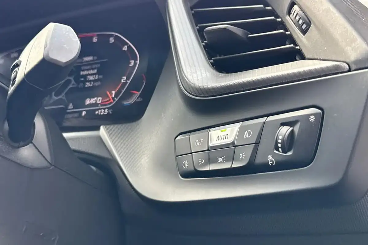 2021-bmw-1-series-20-m135i-xdrive-big-41