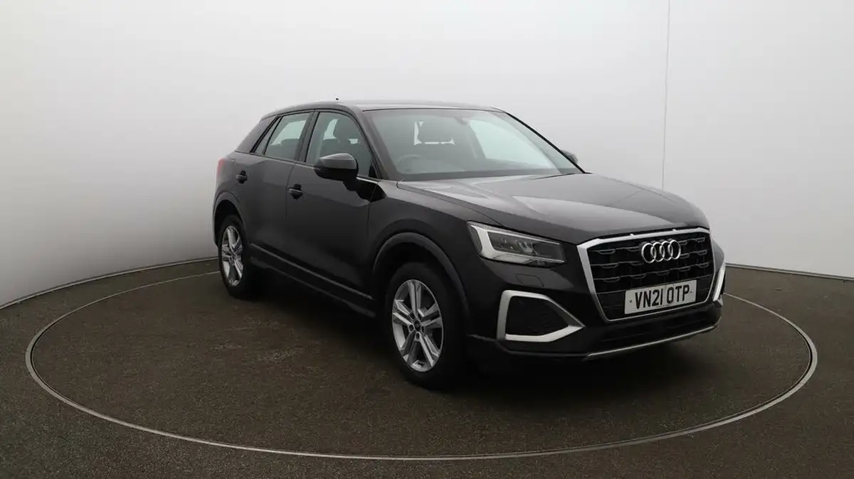 2021-audi-q2-10-30-tfsi-sport-big-41