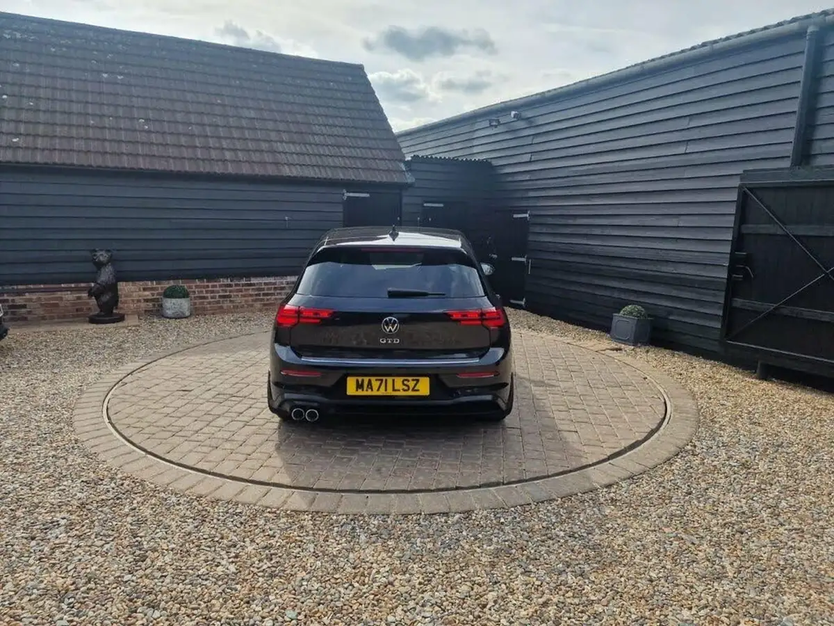 2021-volkswagen-golf-20tdi-gtd-big-4