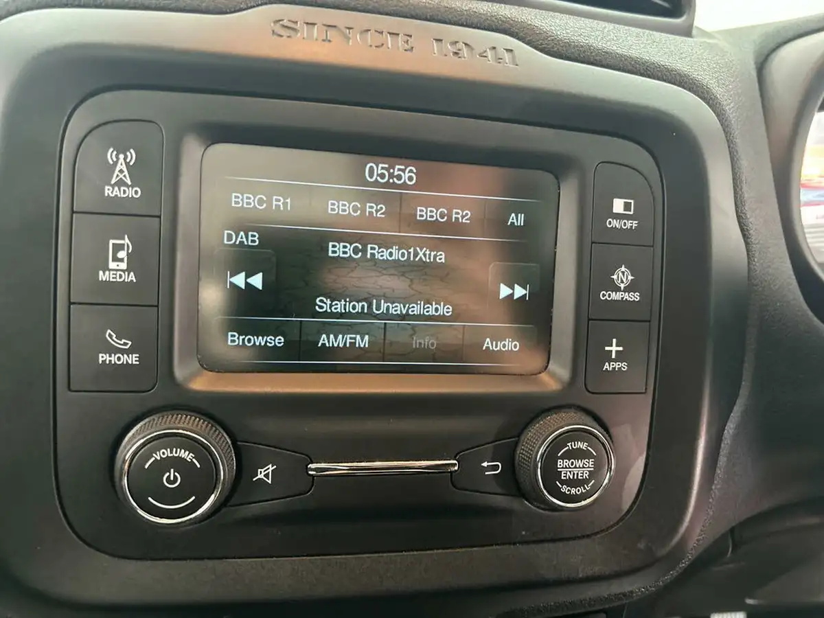 2015-jeep-renegade-16-e-torq-sport-big-27