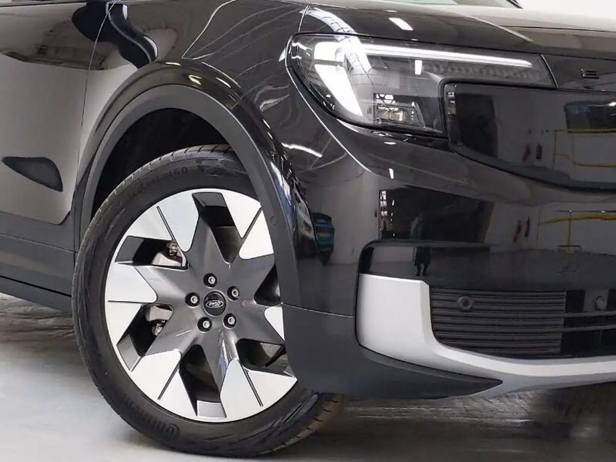 2024-ford-explorer-e-premium-286ps-77kwh-big-8