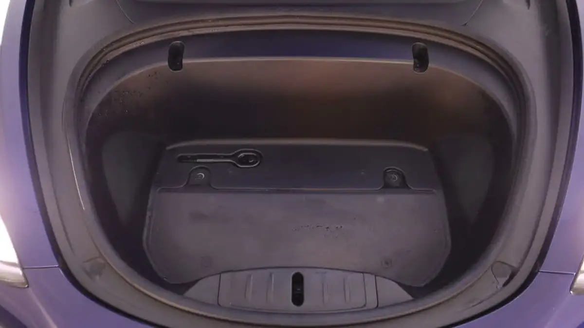 2020-tesla-model-3-e-long-range-big-19