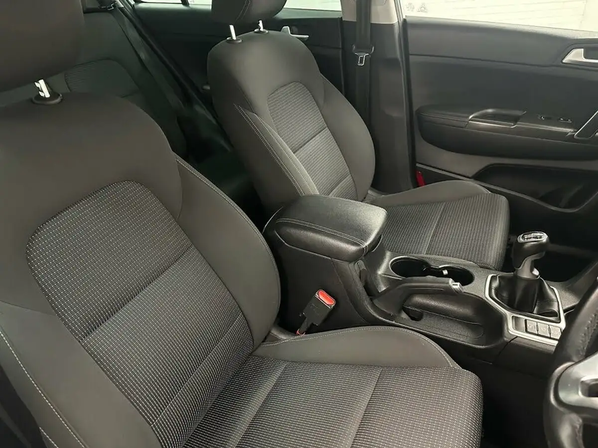 2017-kia-sportage-17crdi-2-114bhp-big-10