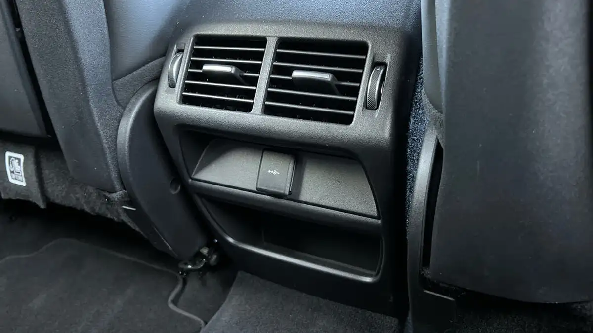 2020-land-rover-discovery-sport-20-d180-r-dynamic-hse-big-17