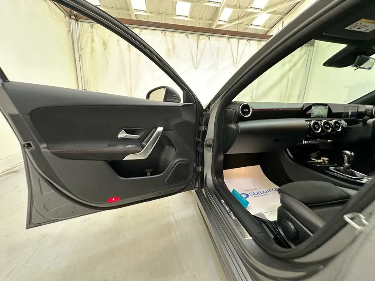2020-mercedes-benz-a-class-13-a200-amg-line-hatchback-5d-big-29