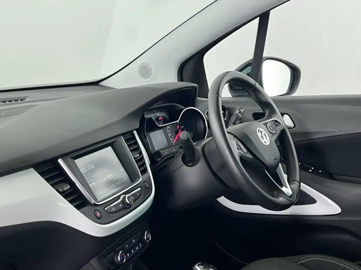 2020-vauxhall-crossland-x-12i-griffin-big-16