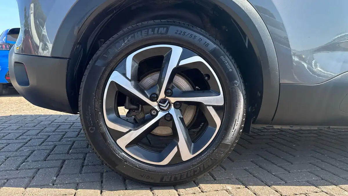 2022-citroen-c5-aircross-12-puretech-shine-ss-big-15