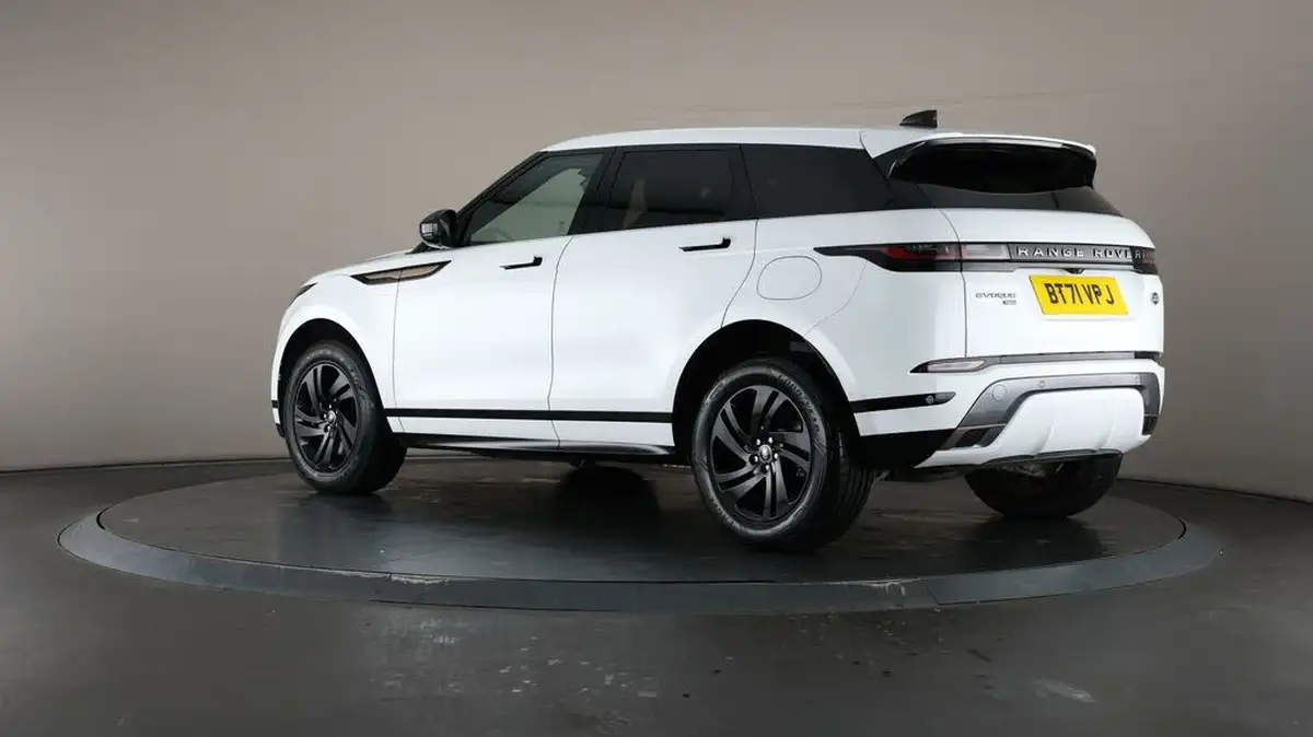 2022-land-rover-range-rover-evoque-15-p300e-r-dynamic-s-big-75