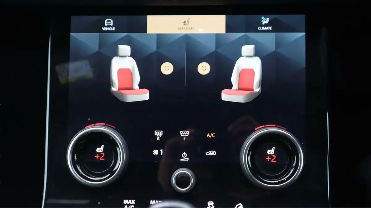 2022-land-rover-range-rover-evoque-15-p300e-r-dynamic-s-big-23