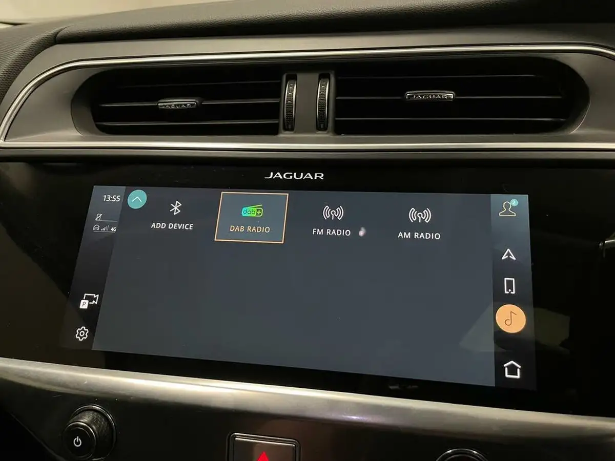 2021-jaguar-i-pace-ev400-hse-big-18