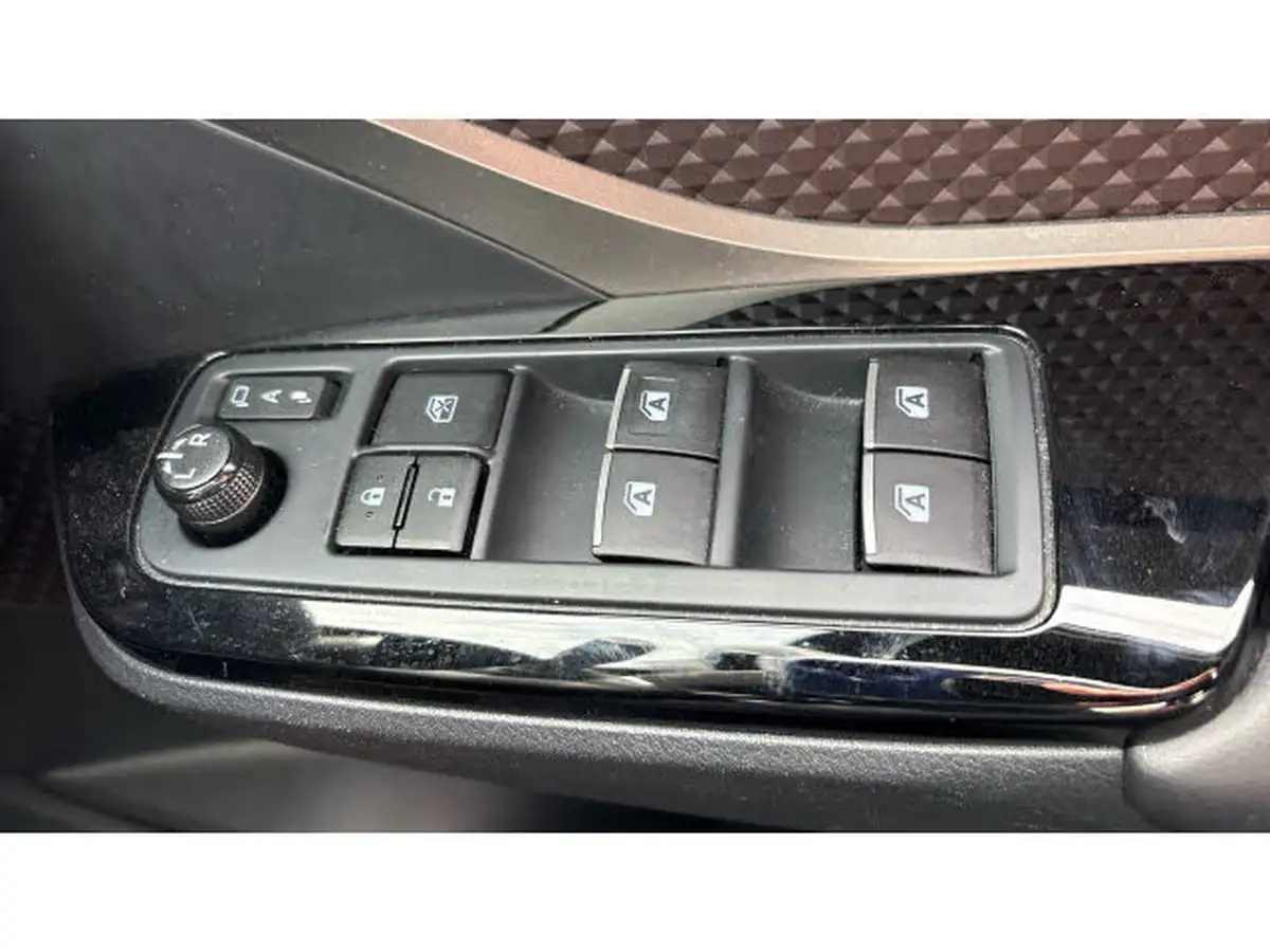 2018-toyota-c-hr-18-vvt-i-excel-big-31