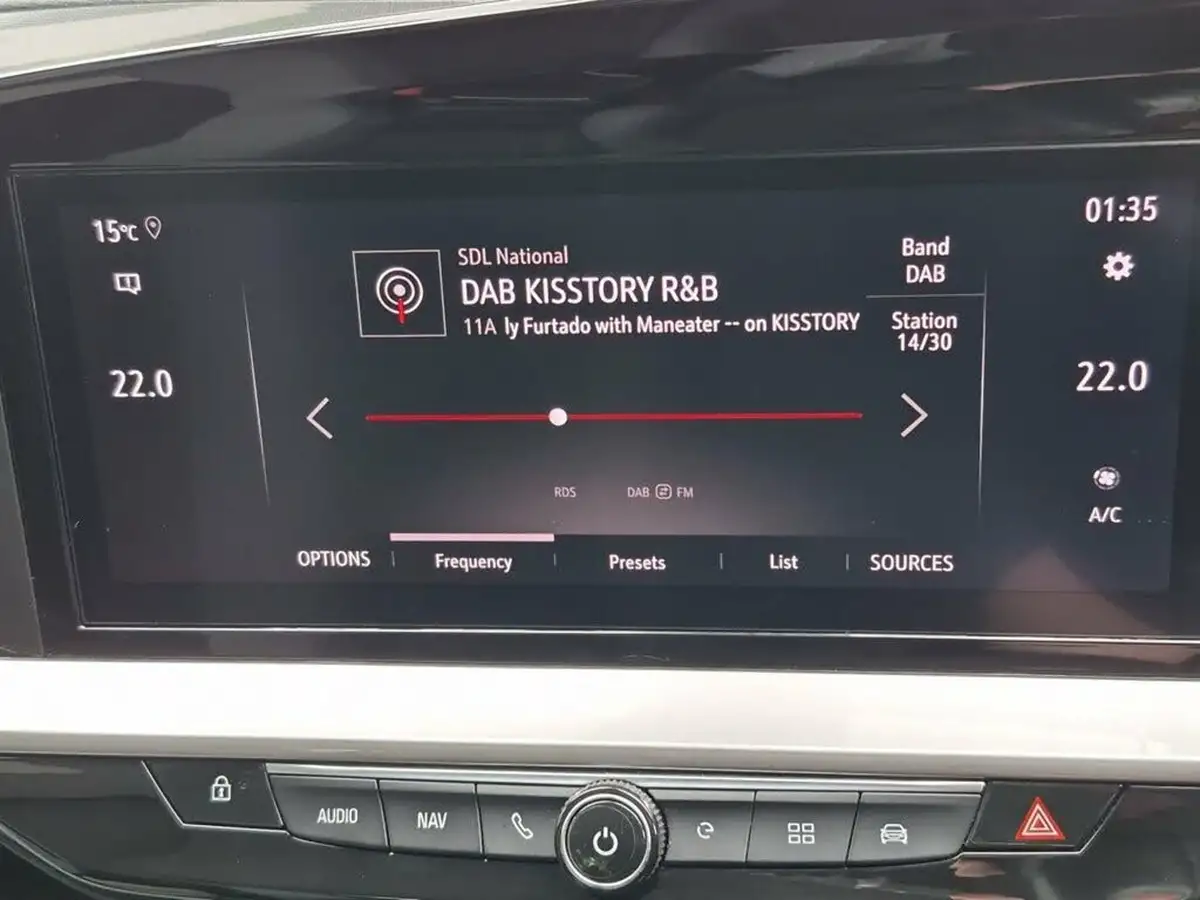 2021-vauxhall-mokka-e-elite-premium-big-17