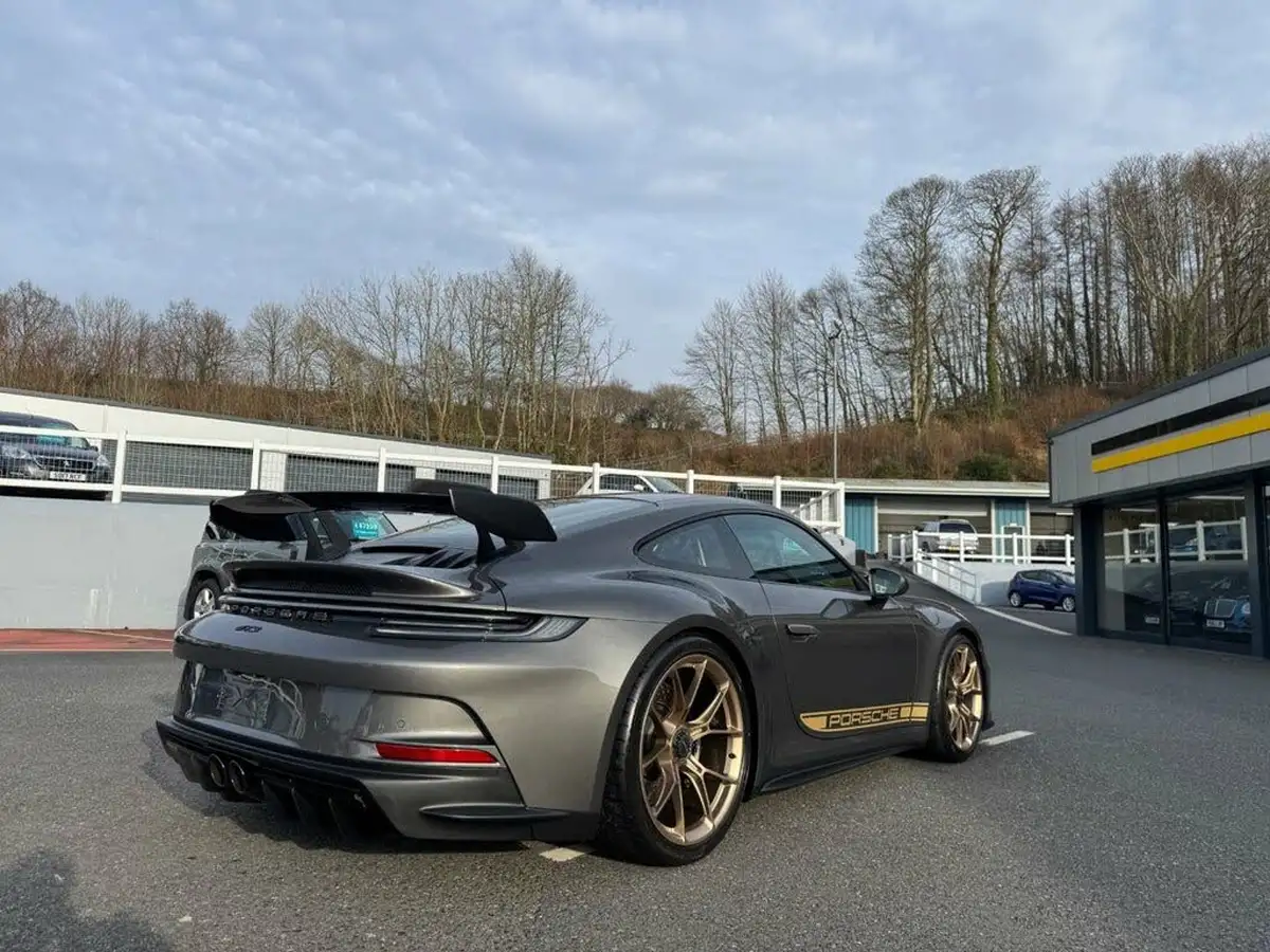 2021-porsche-911-40-gt3-pdk-big-5