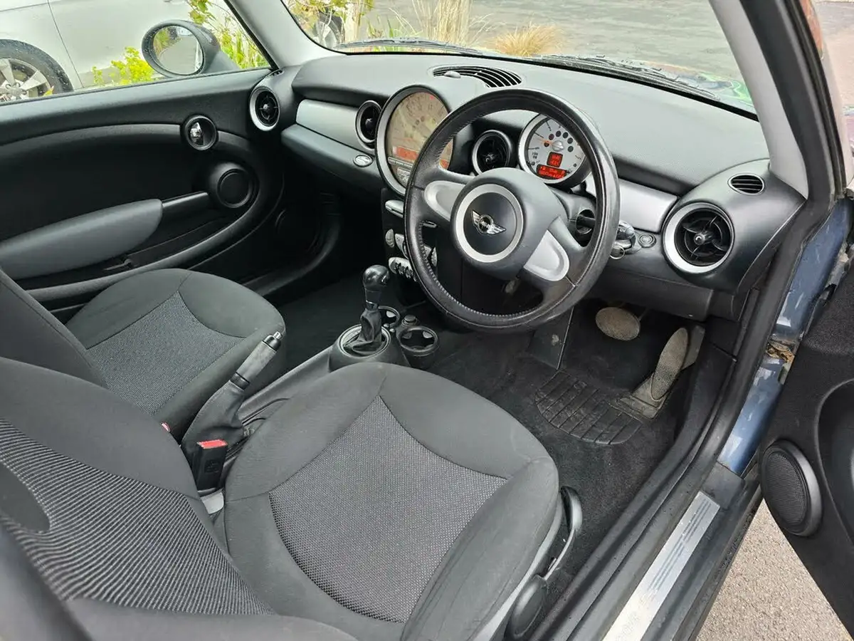 2009-mini-cooper-16td-cooper-d-110bhp-auto-big-18