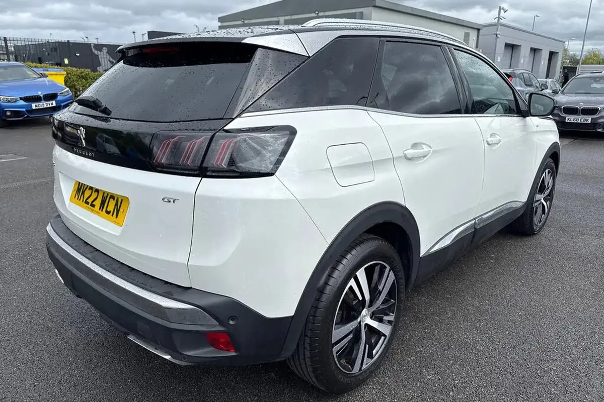 2022-peugeot-3008-suv-15-bluehdi-gt-big-55