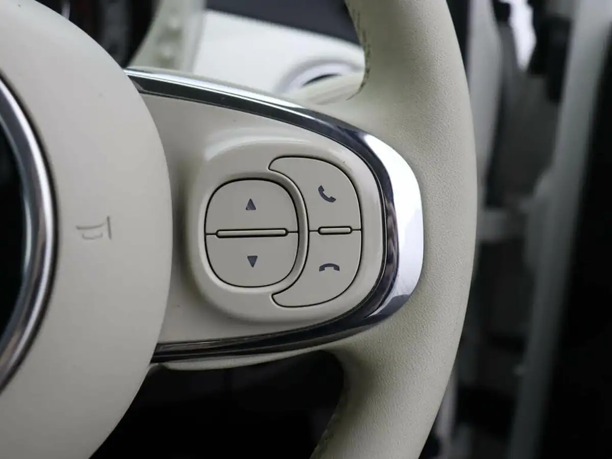2019-fiat-500-12-lounge-big-32