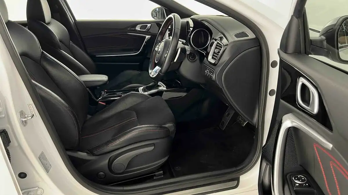 2021-kia-pro-ceed-16-t-gdi-gt-big-14