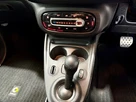 2016-smart-fortwo-09-edition-black-twinamic-small-15