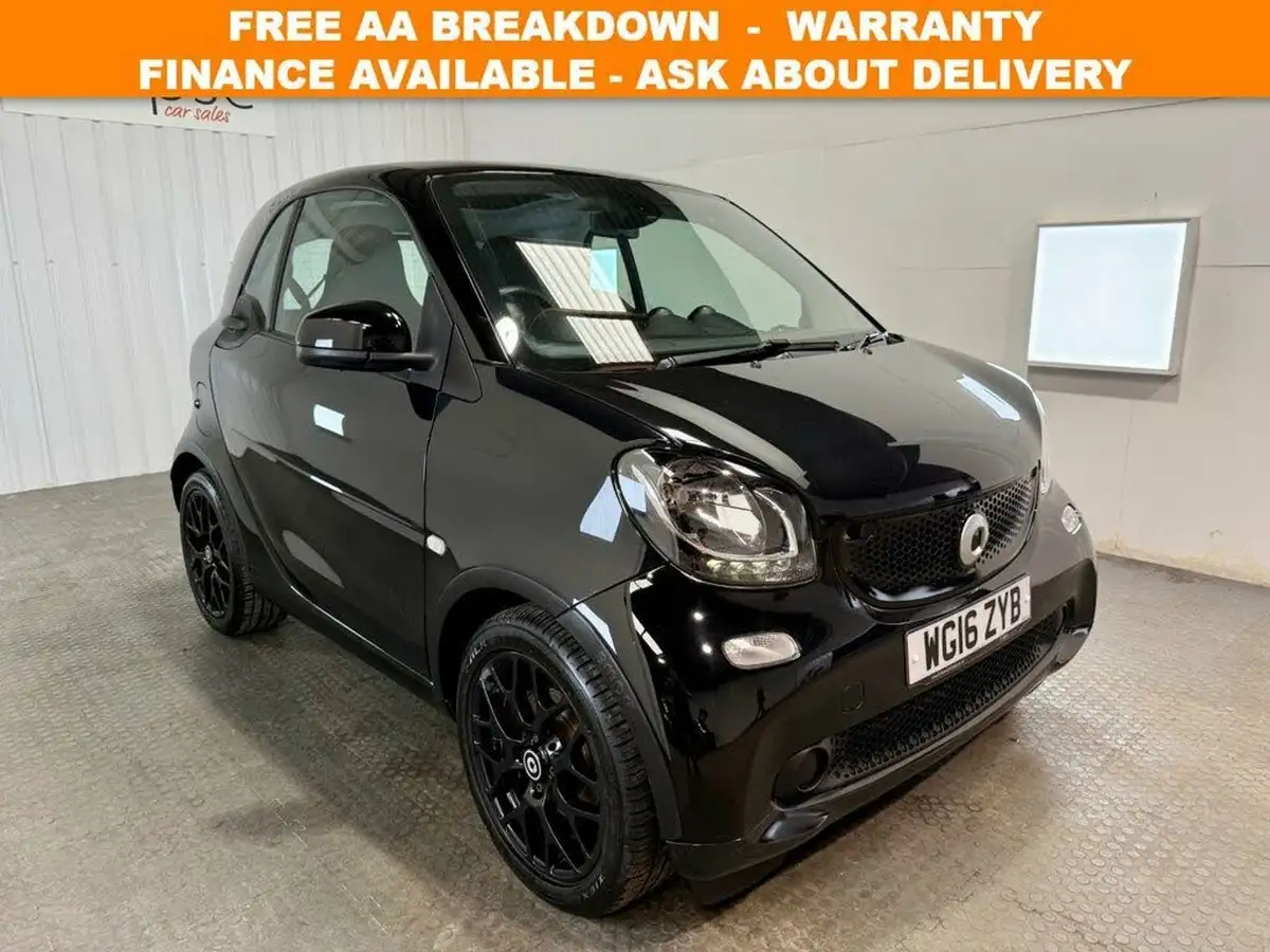 2016-smart-fortwo-09-edition-black-twinamic-big-0