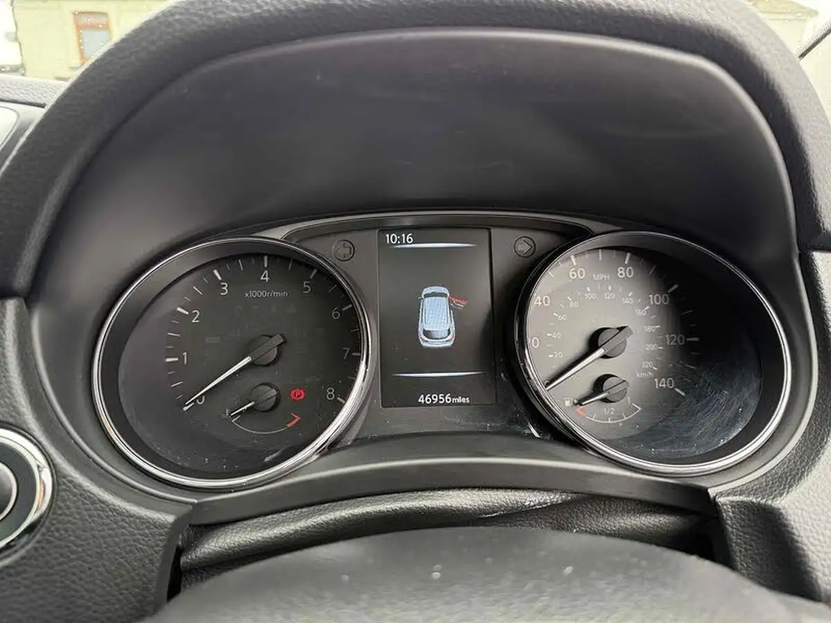 2015-nissan-qashqai-12-n-tec-xtronic-cvt-big-17