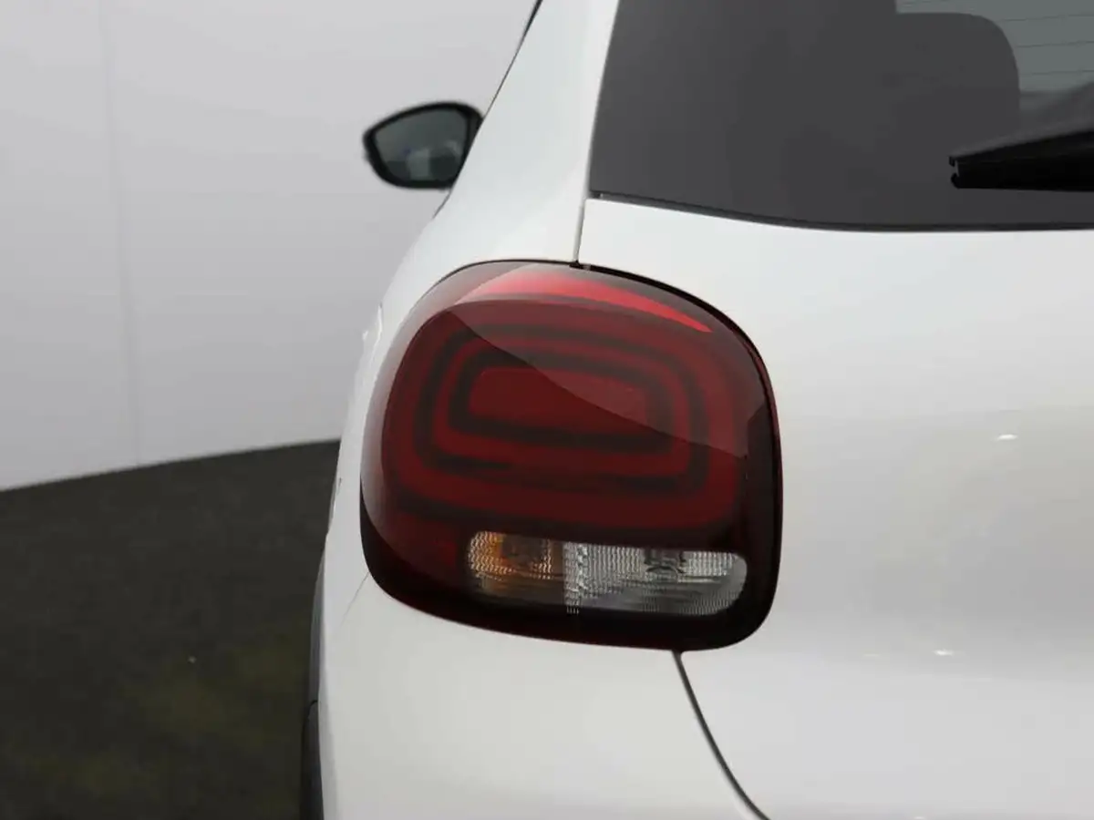 2024-citroen-c3-12-puretech-plus-110ps-eat6-big-49