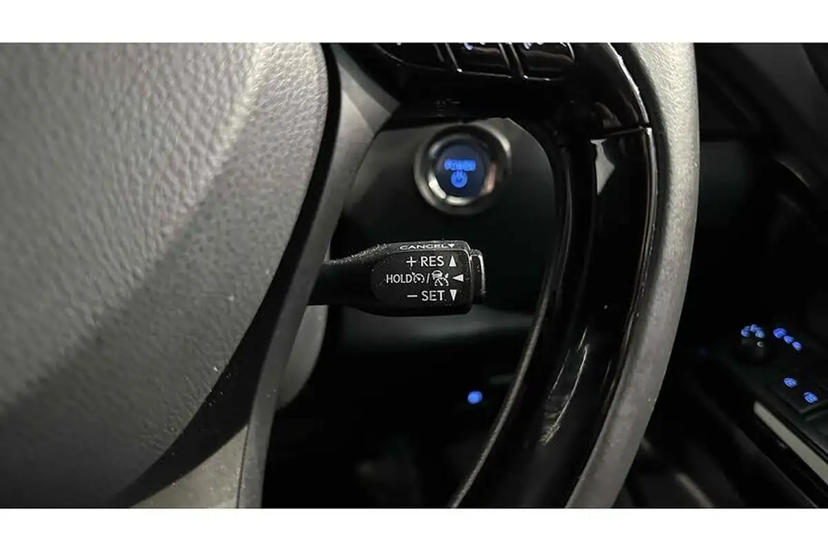 2022-toyota-c-hr-18-vvt-i-design-big-35