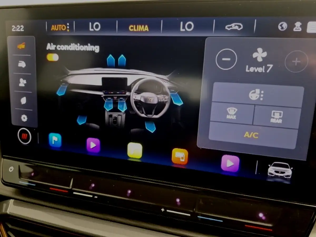 2024-kgm-ssangyong-tivoli-15-k40-big-14
