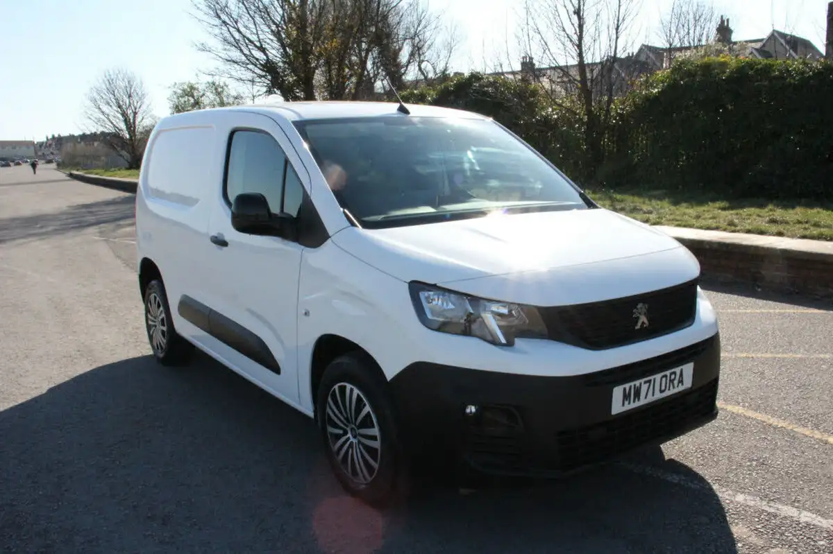 2021-peugeot-partner-15-bluehdi-1000-professional-premium-100pseu6d-big-4