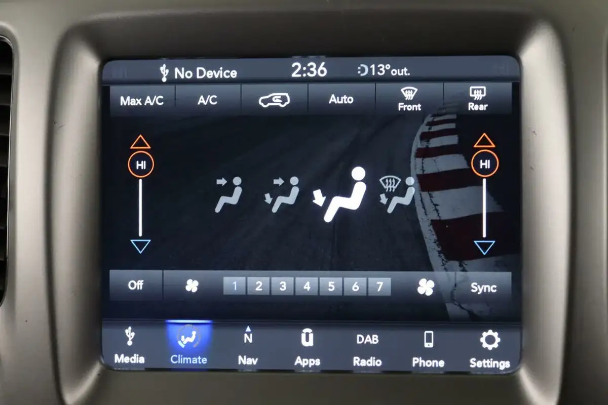 2019-jeep-compass-14-multiair-ii-longitude-big-23