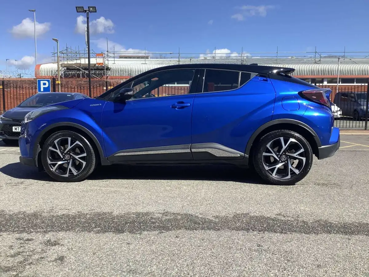 2017-toyota-c-hr-18-vvt-i-dynamic-big-2