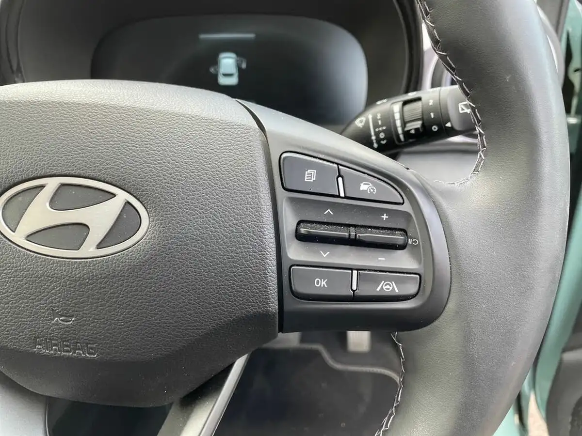 2024-hyundai-i10-12-premium-79ps-auto-big-16