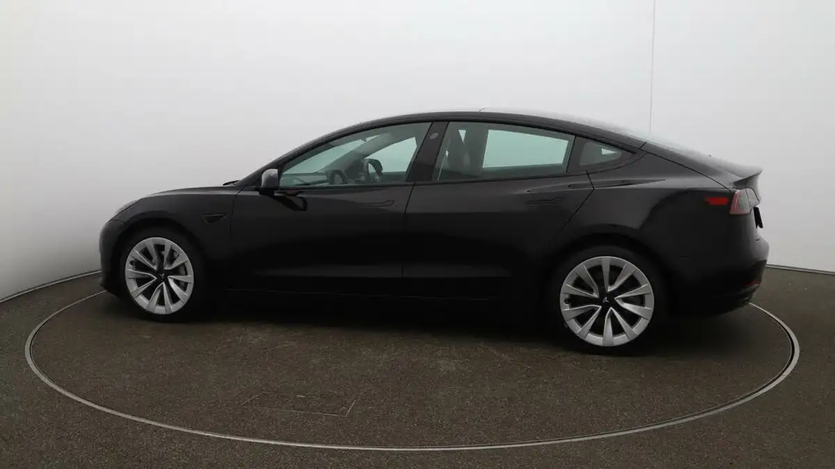2021-tesla-model-3-e-long-range-4x4-big-56