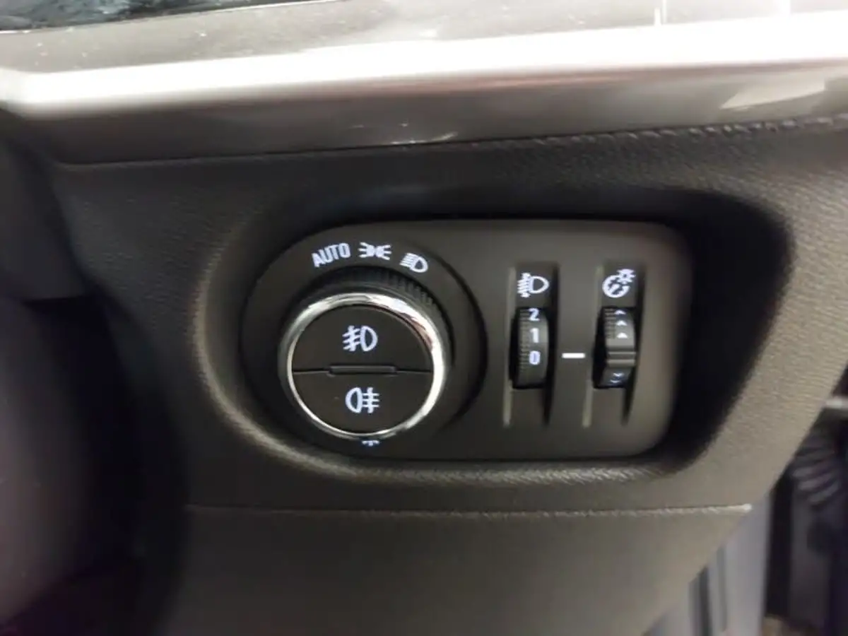 2021-vauxhall-mokka-12-elite-edition-100ps-big-9