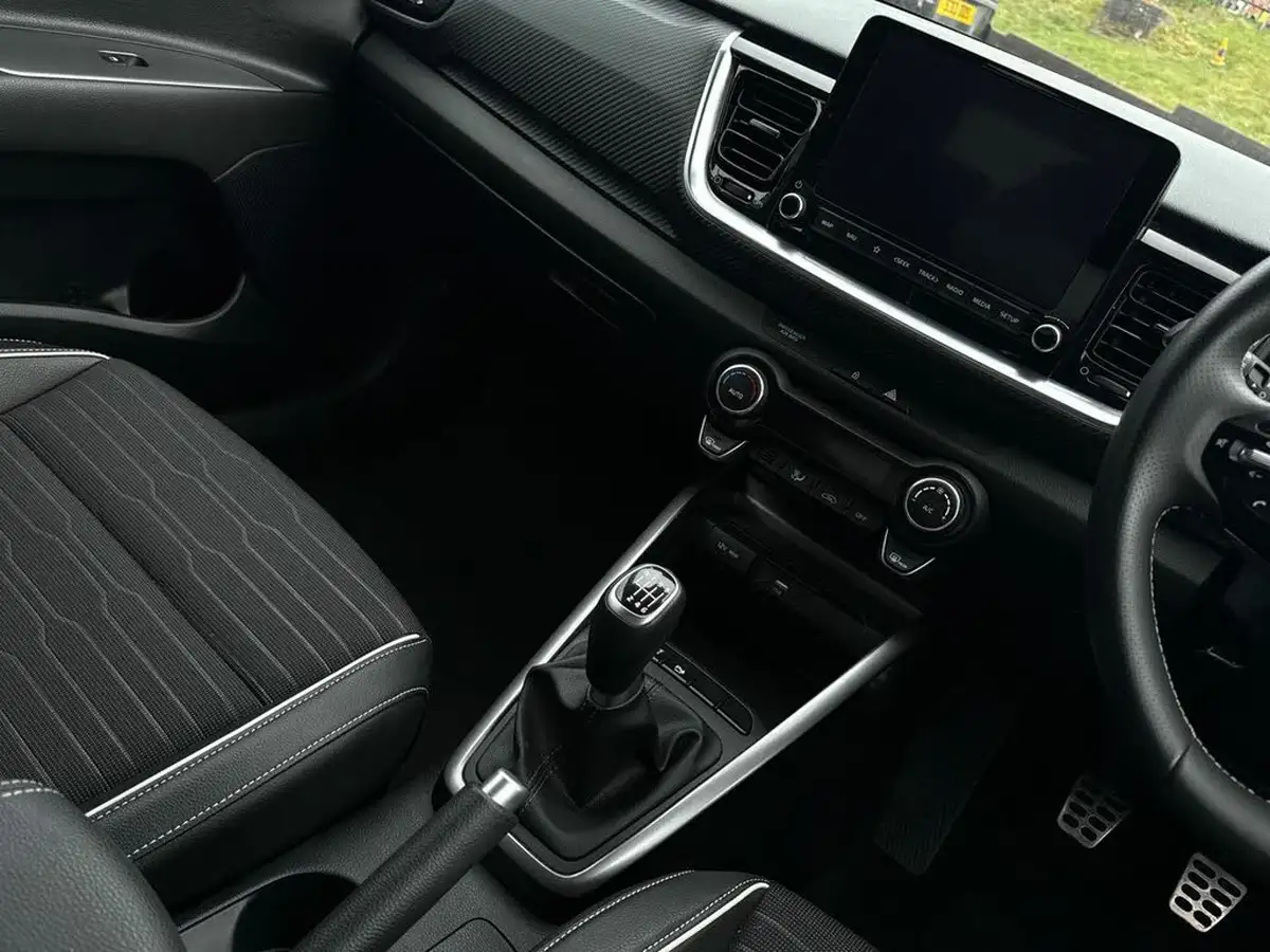 2022-kia-stonic-10-t-gdi-gt-line-118bhp-48v-big-19