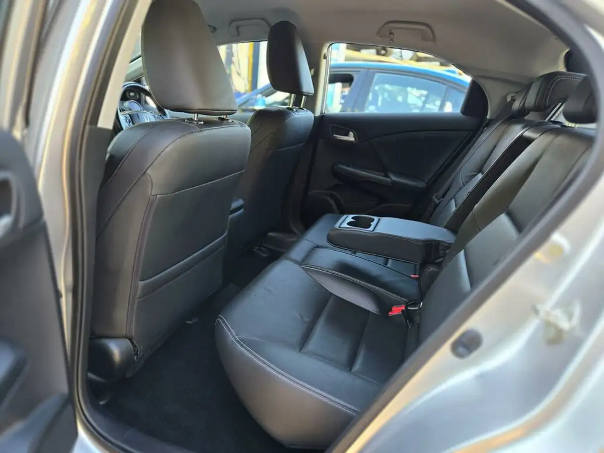 2012-honda-civic-18-ex-auto-big-25