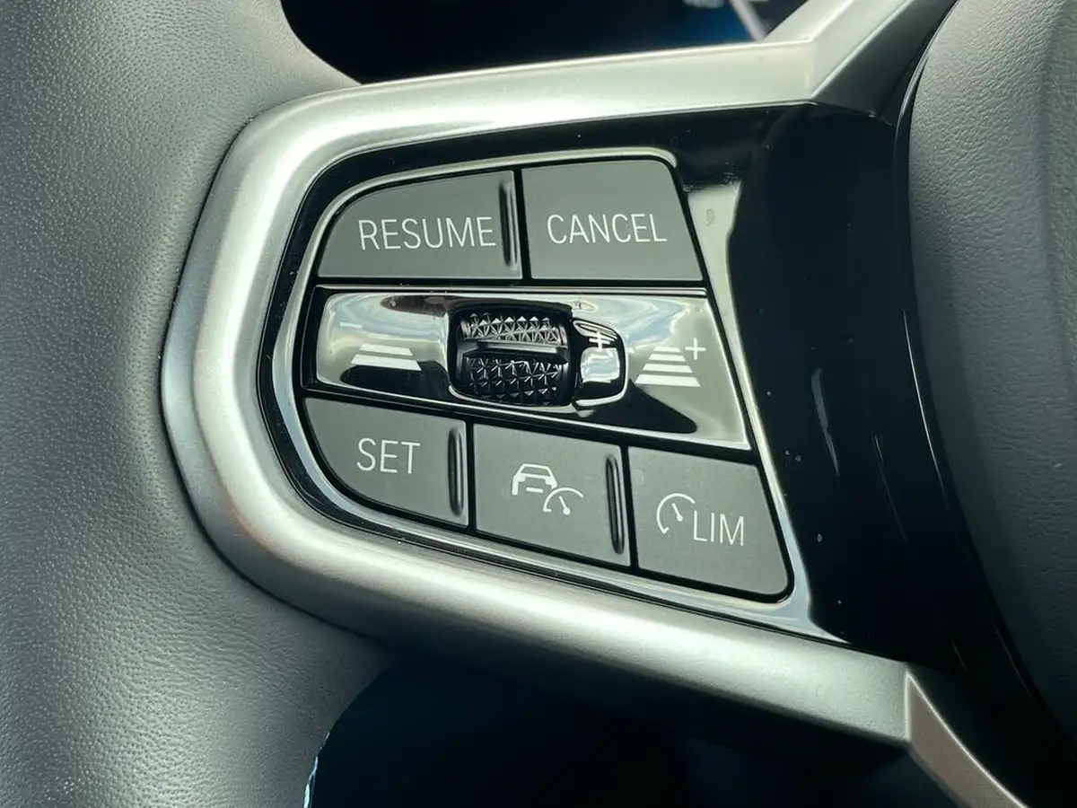 2024-bmw-i4-e-m50-big-52