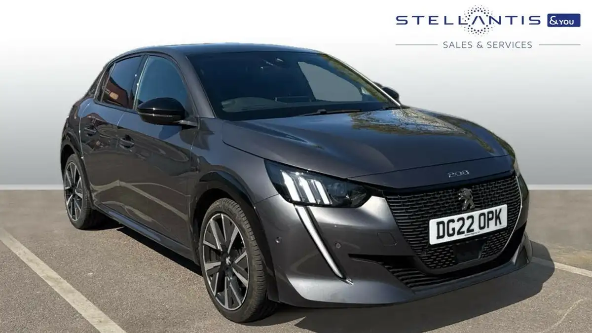 2022-peugeot-208-12-puretech-gt-100bhp-eat8-big-0