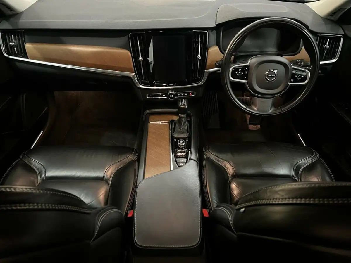 2018-volvo-s90-20td-d5-inscription-awd-big-36