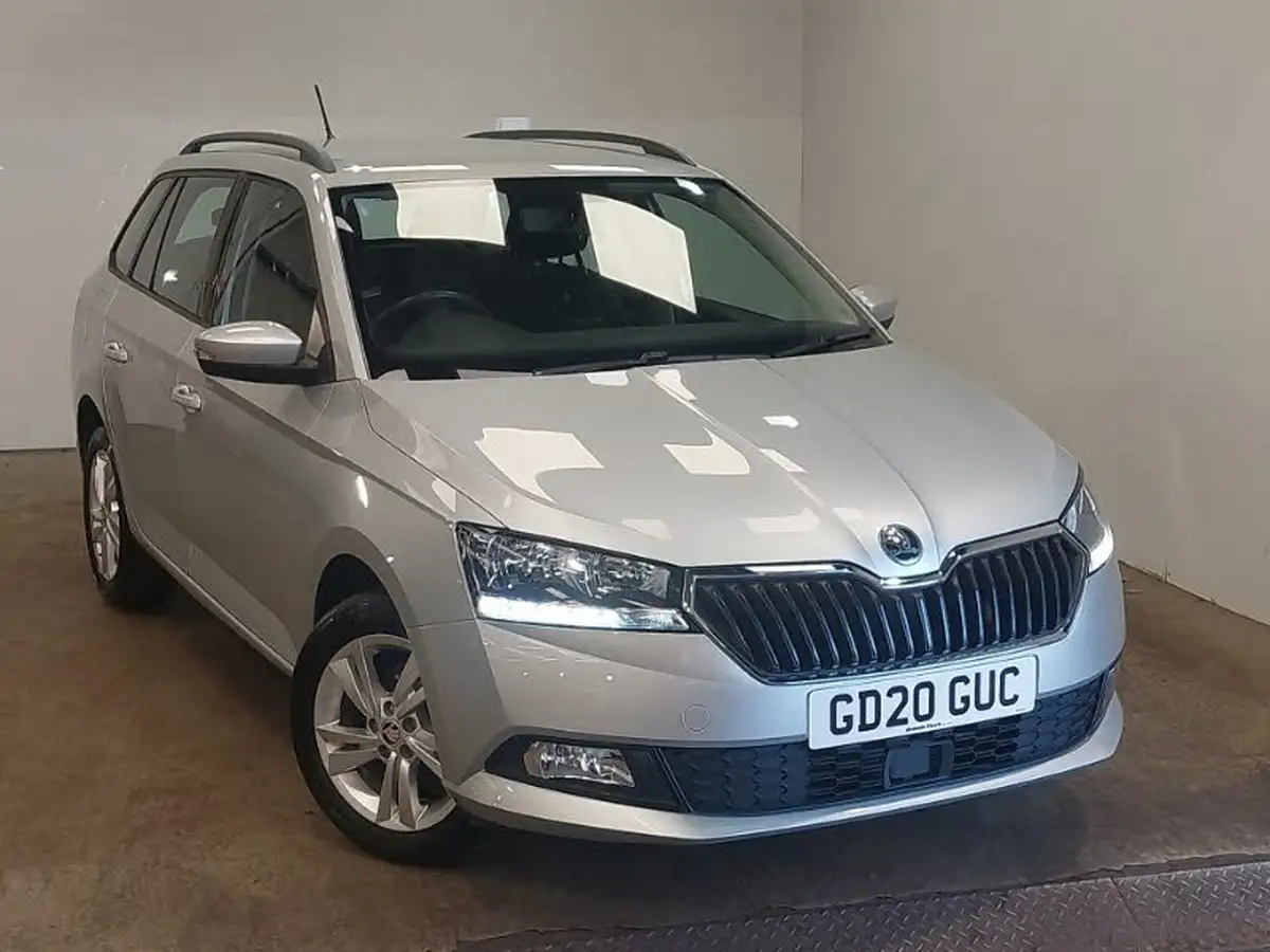 2020-skoda-fabia-10-tsi-se-95ps-estate-big-0