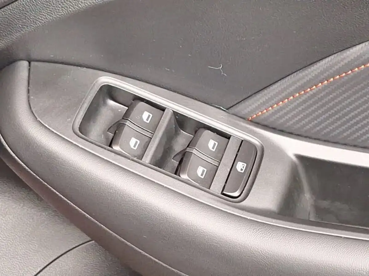 2024-mg-zs-suv-15-vti-tech-exclusive-big-13